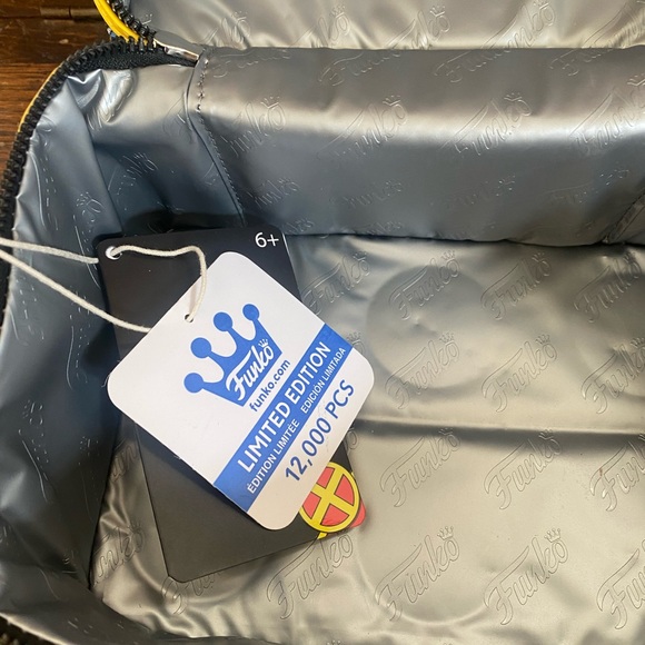 Loungefly Funko Soda Cooler Bag X-Men Marvel Disney MCU - Picture 3 of 6